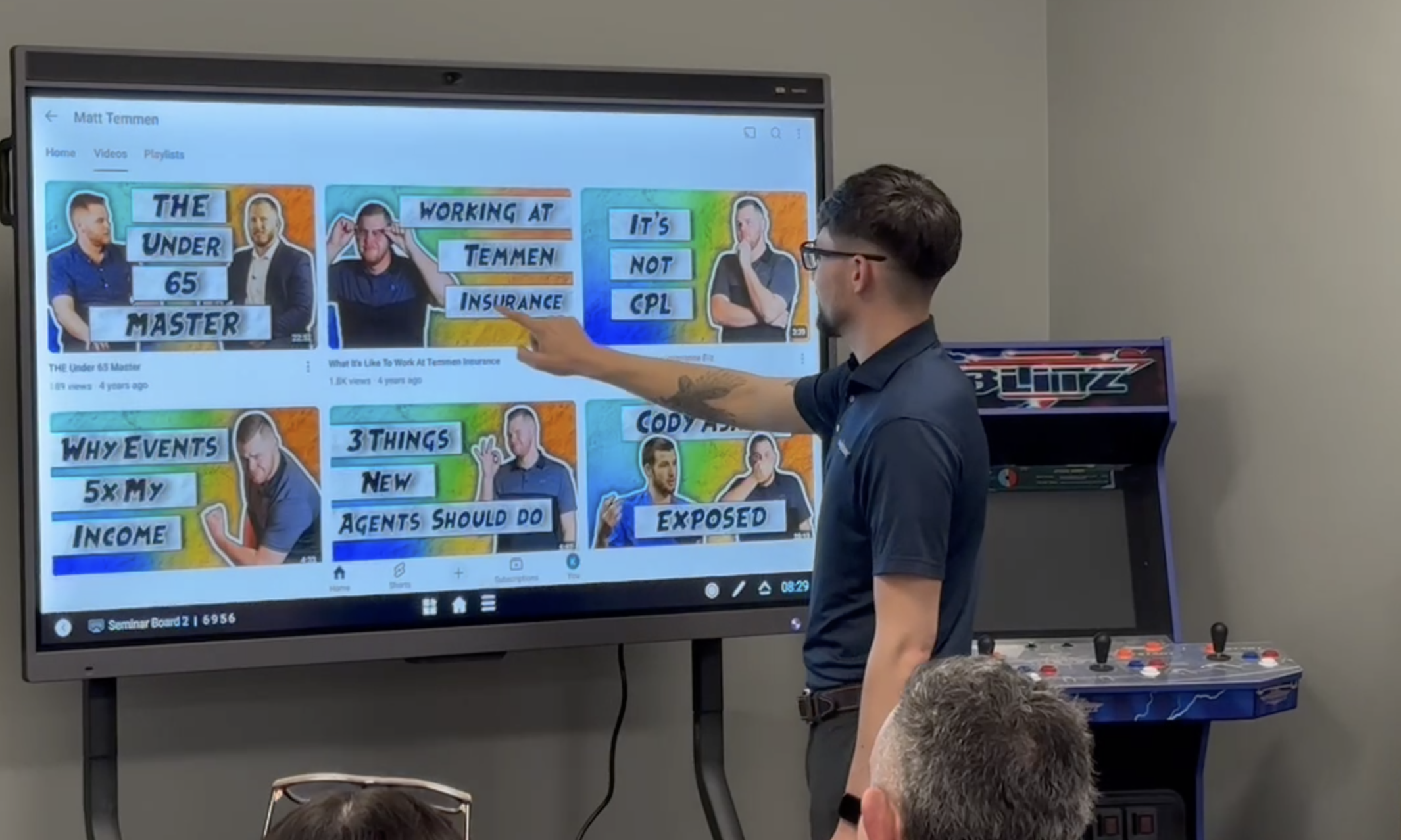Play a YouTube video on the nearhub s65