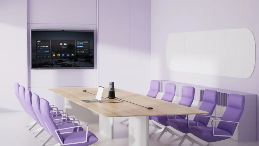 360 Alien in the medium meeting room.