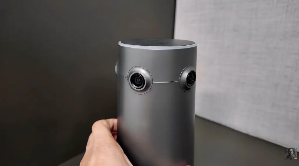 Tech reviewer Jeof demonstrating the Nearity 360 Alien quad-lens conference room camera on camera