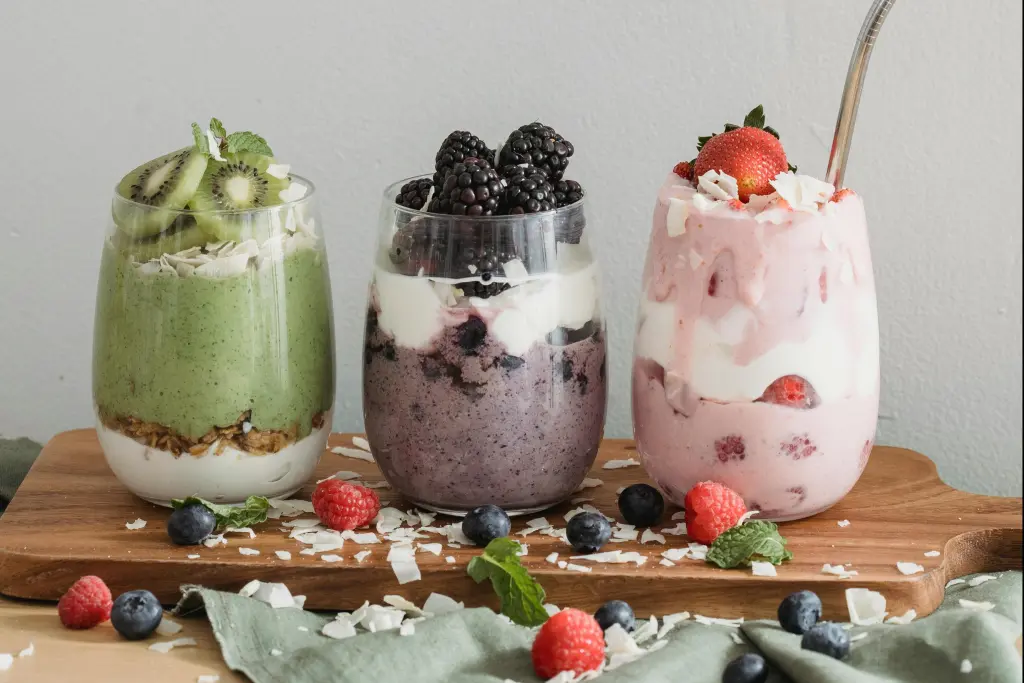 Best 9 Office Snacks example of Greek Yogurt Cups