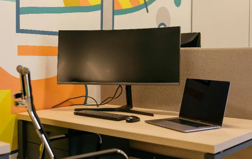 Black office chairs for sciatica