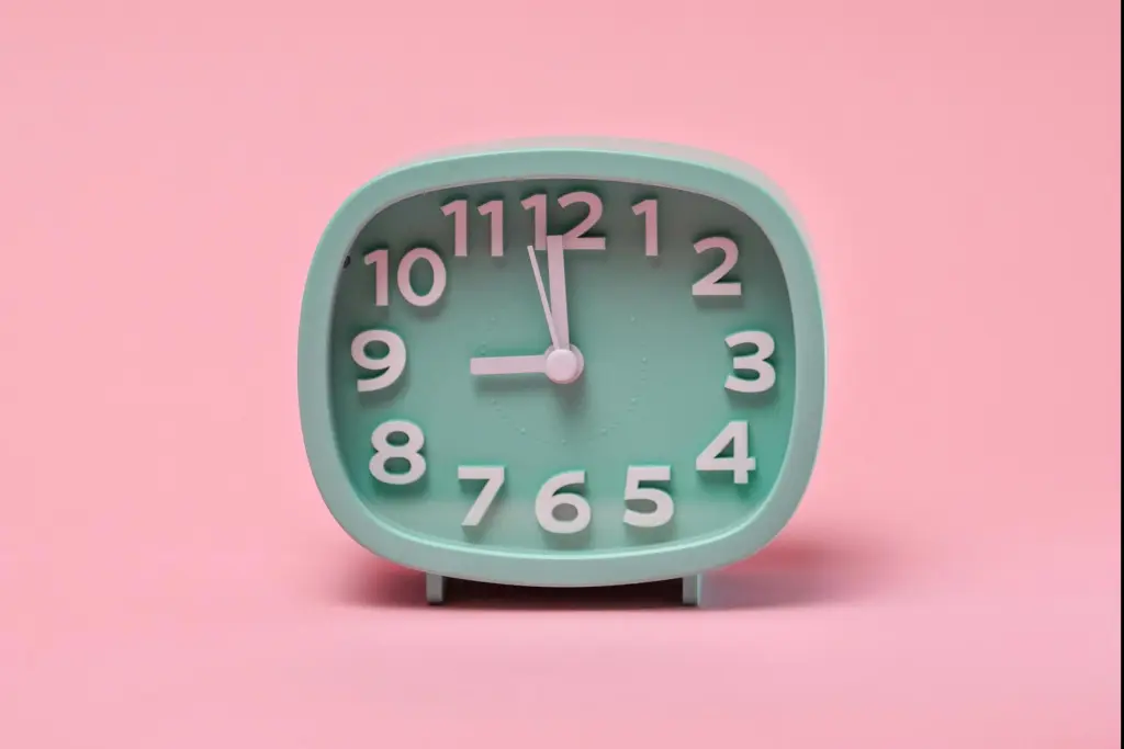 Classroom Screen Timer vs Traditional Timer.jpg