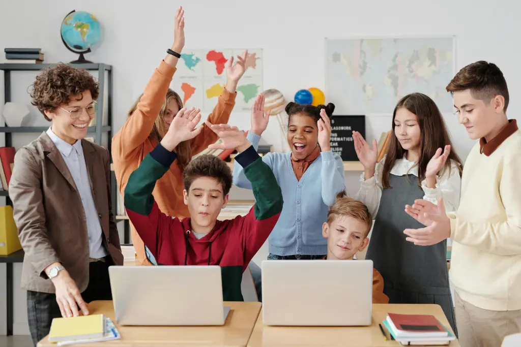 How Tech Tools for the Classroom Improve Teacher Adoption.jpg