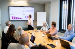 NearHubBoardMax bestYealinkMeetingBoardAlternative