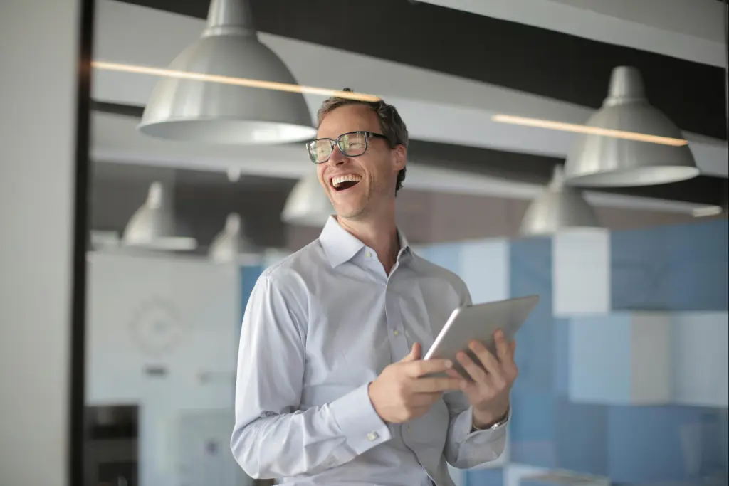 Office Lighting Basics about its positioning