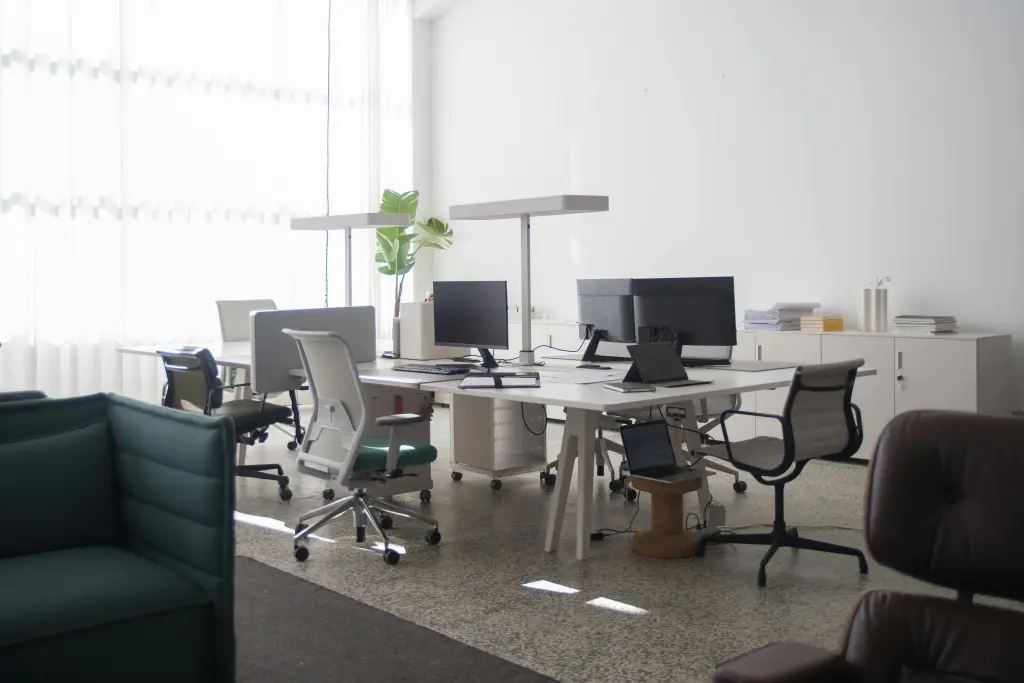 Smart Tech Solutions of smart desks.jpg