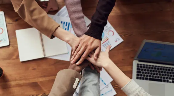 Top 9 Skills for Teamwork That Will Set You Apart in the Workplace