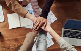 Top 9 Skills for Teamwork That Will Set You Apart in the Workplace