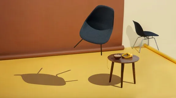 assembled desk chairs to buy