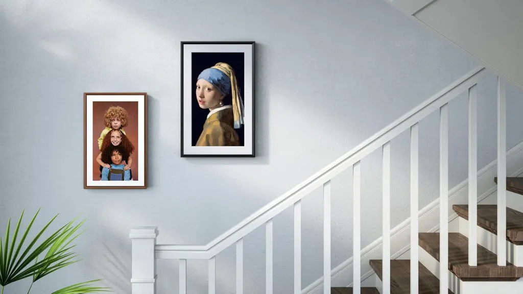battery-powered frames as gifts