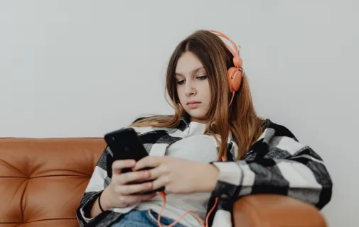 best affordable wired headphones cover