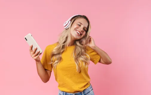 best headphones for music cover