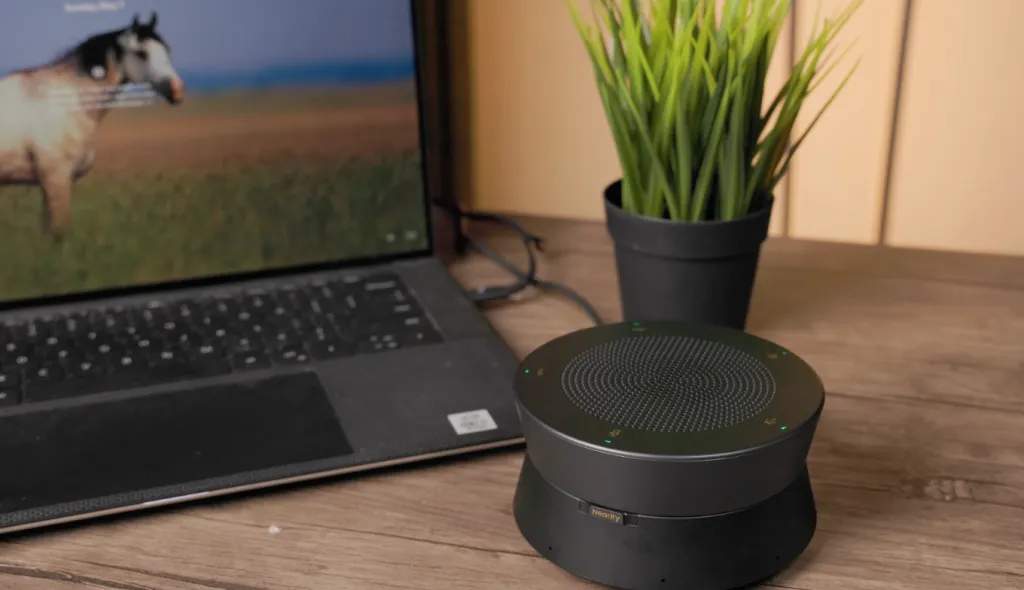 The A20S speakerphone connect with computer.