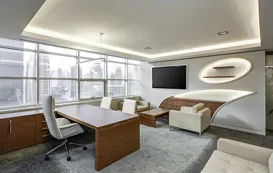 Büro mit 55 zoll screen für modernes arbeiten