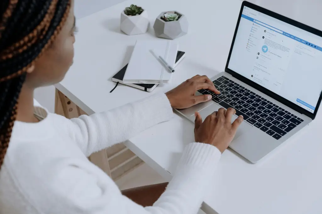 Canva lehrer und teams arbeiten flexibel mit canva