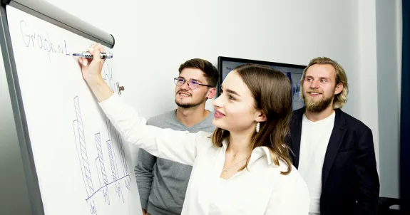 Datenanalyse ohne touchscreen fernseher im team