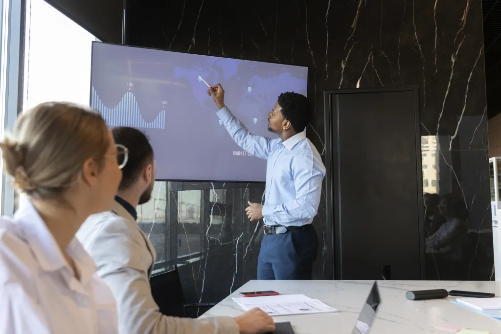 Digitales whiteboard touchscreenfuer teamarbeit nutzen touchscreen