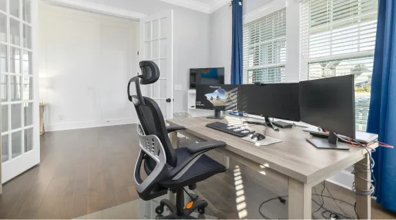 Fashionable office chairs