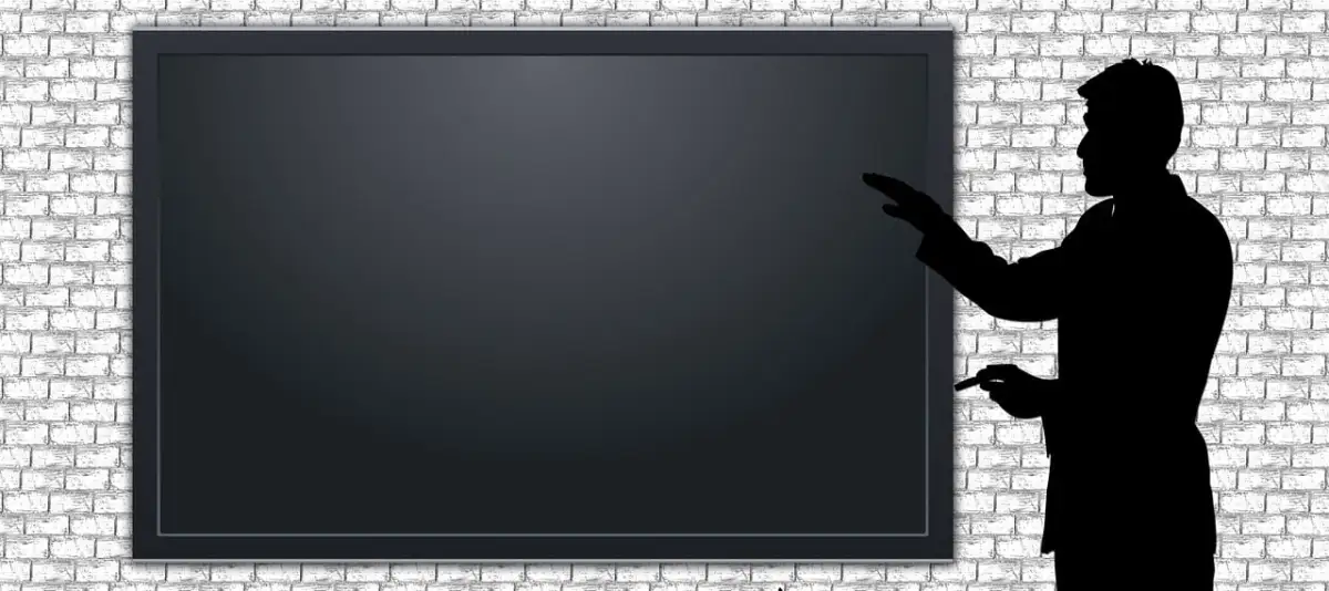A Guide to Interactive Whiteboard Use in the Classroom