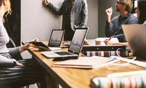 meeting-with-multiple-task