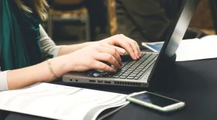 pds-documents-on-computer
