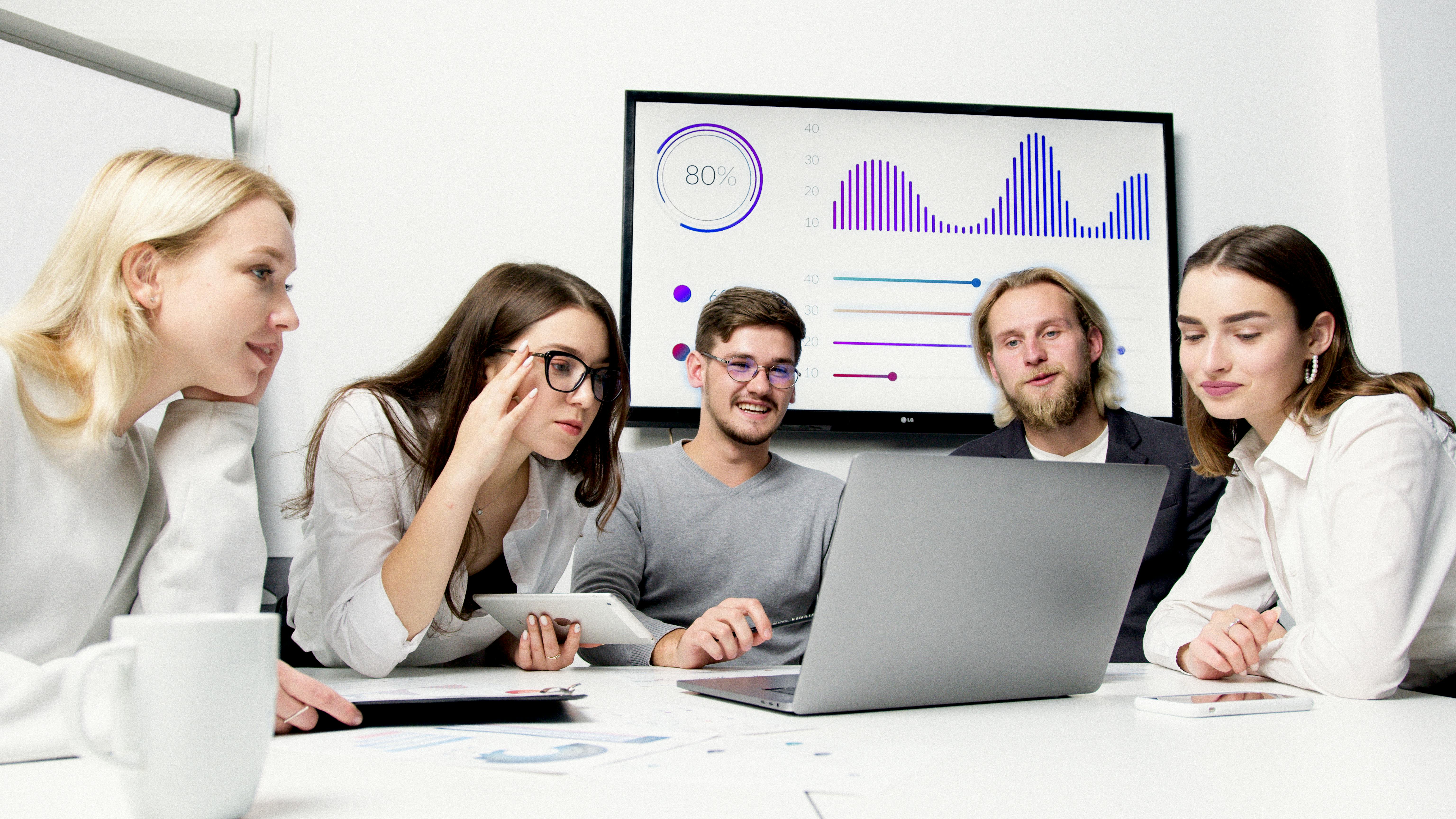 people-happy-with-cheap-smartboard