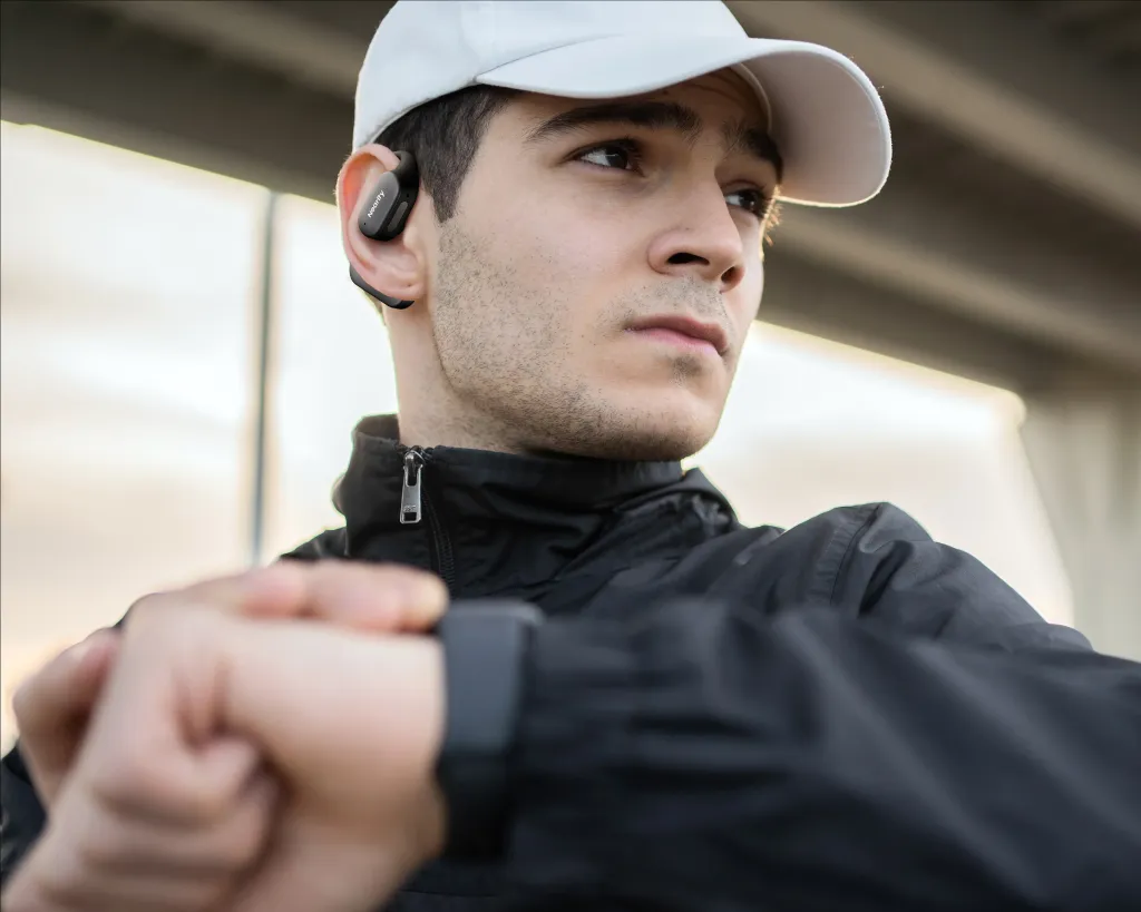 a man wearing good headphones for workout