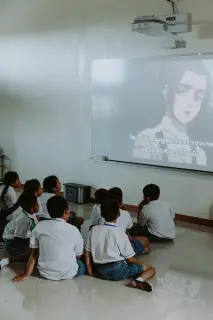 smart board projector for classroom