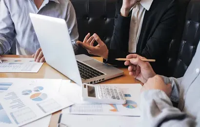 Smart boards für besprechungen und lernumgebungen