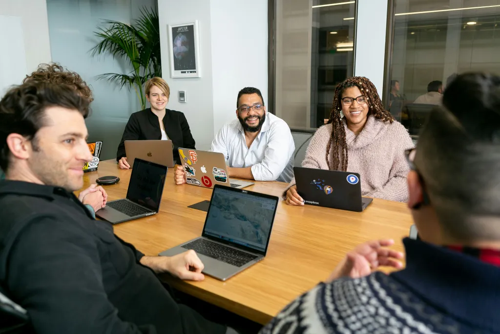 Webcam konferenz macht die arbeit effizienter