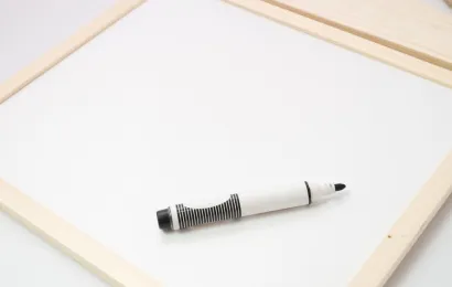 ホワイトボード用水性ペンとホワイトボード