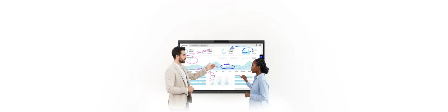 Des personnes utilisent le panneau interactif NearHub Board pour le travail d’équipe en entreprise