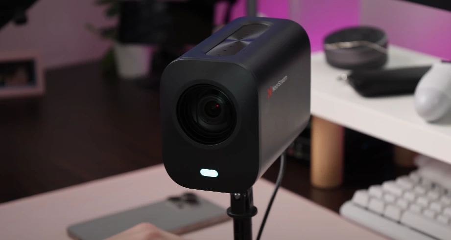 you can adjust the vlog camera vm20 with the remote