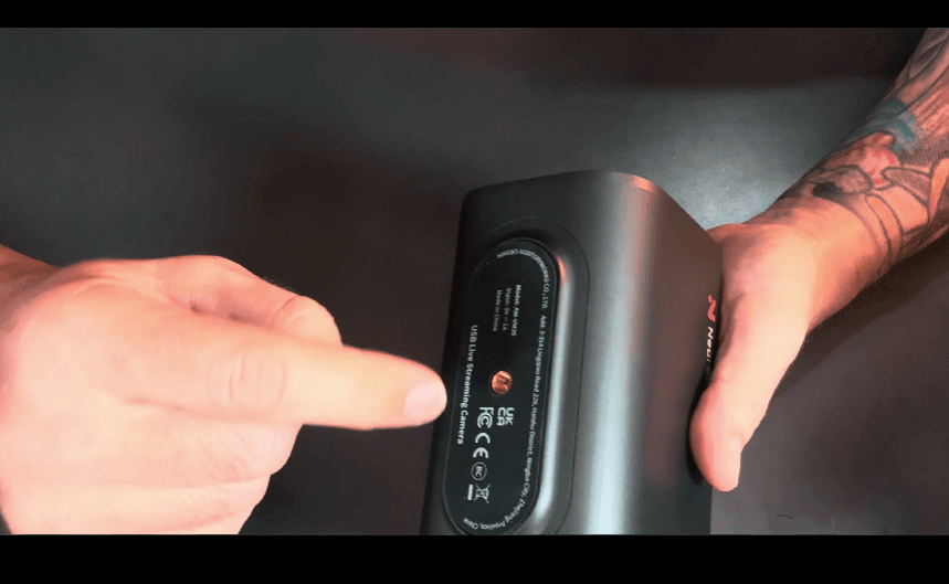the camera features a ¼-inch thread mount at the bottom