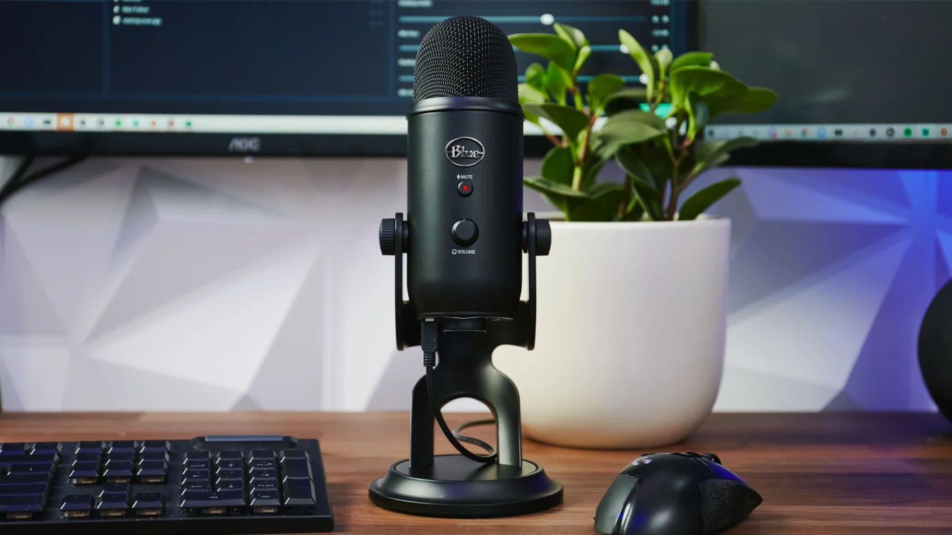 desktop-yeti-microphone-front-view.webp