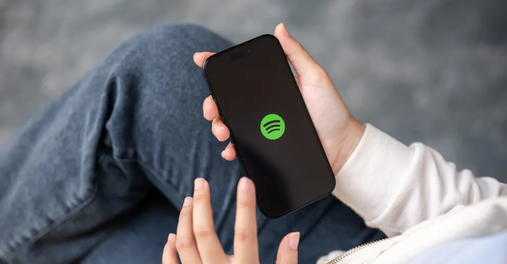 make podcast free earn money