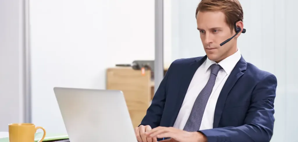 Nuroum OpenEar Pro 2 air-conduction bluetooth headset for call center agents, designed for all-day comfort and ear health with an open-ear fit.