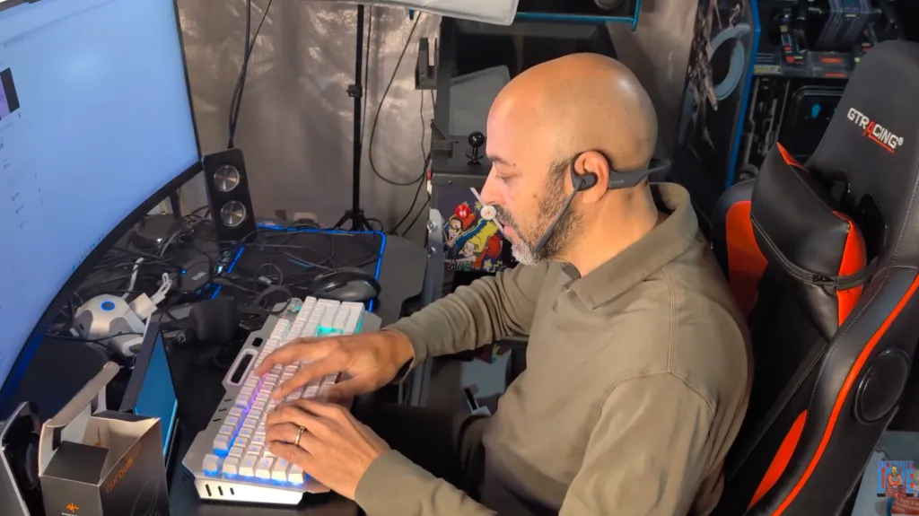 Detroit Love wearing Nuroum open ear pro 2.