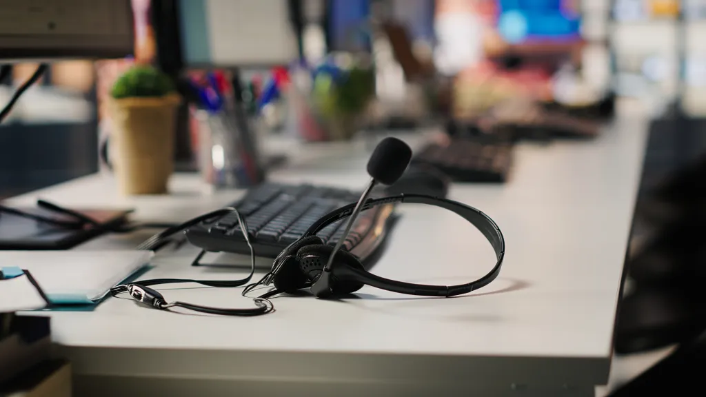 VoIP headset with noise-canceling microphone designed for professional business calls and unified communications use